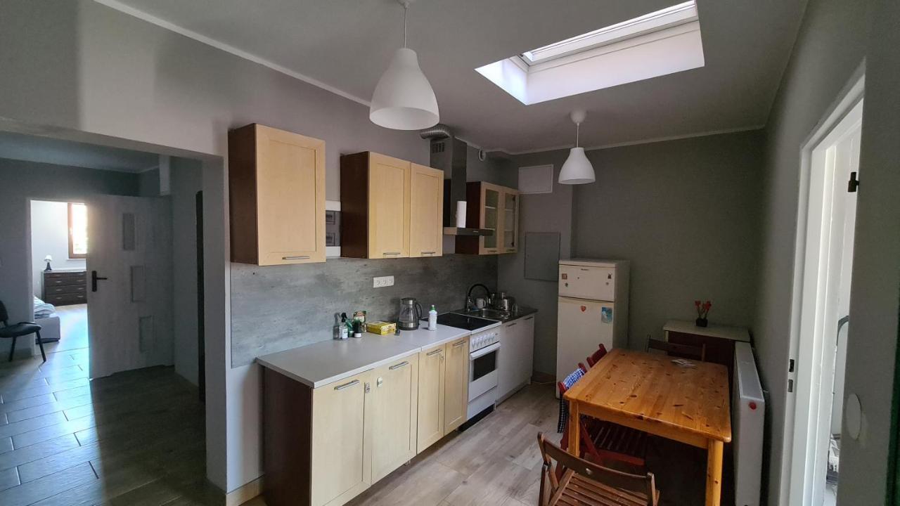 Urocze Apartamenty Na Wsi Goledzinow 外观 照片