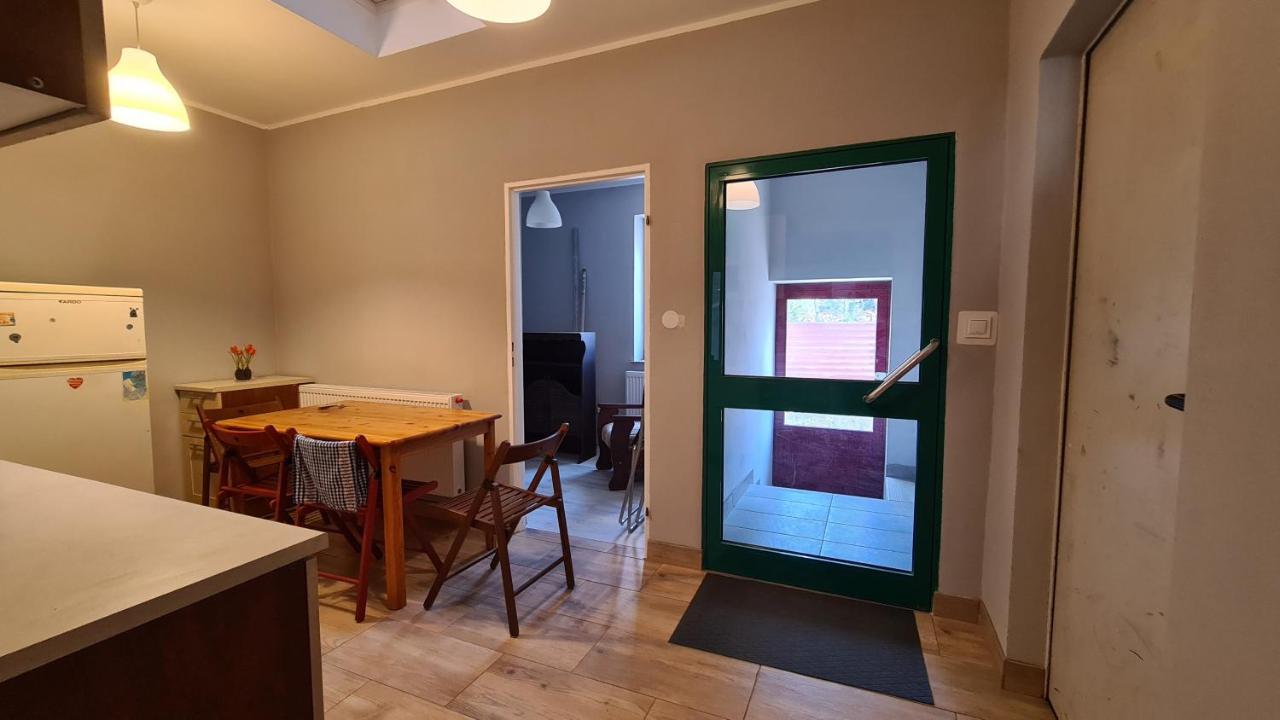 Urocze Apartamenty Na Wsi Goledzinow 外观 照片