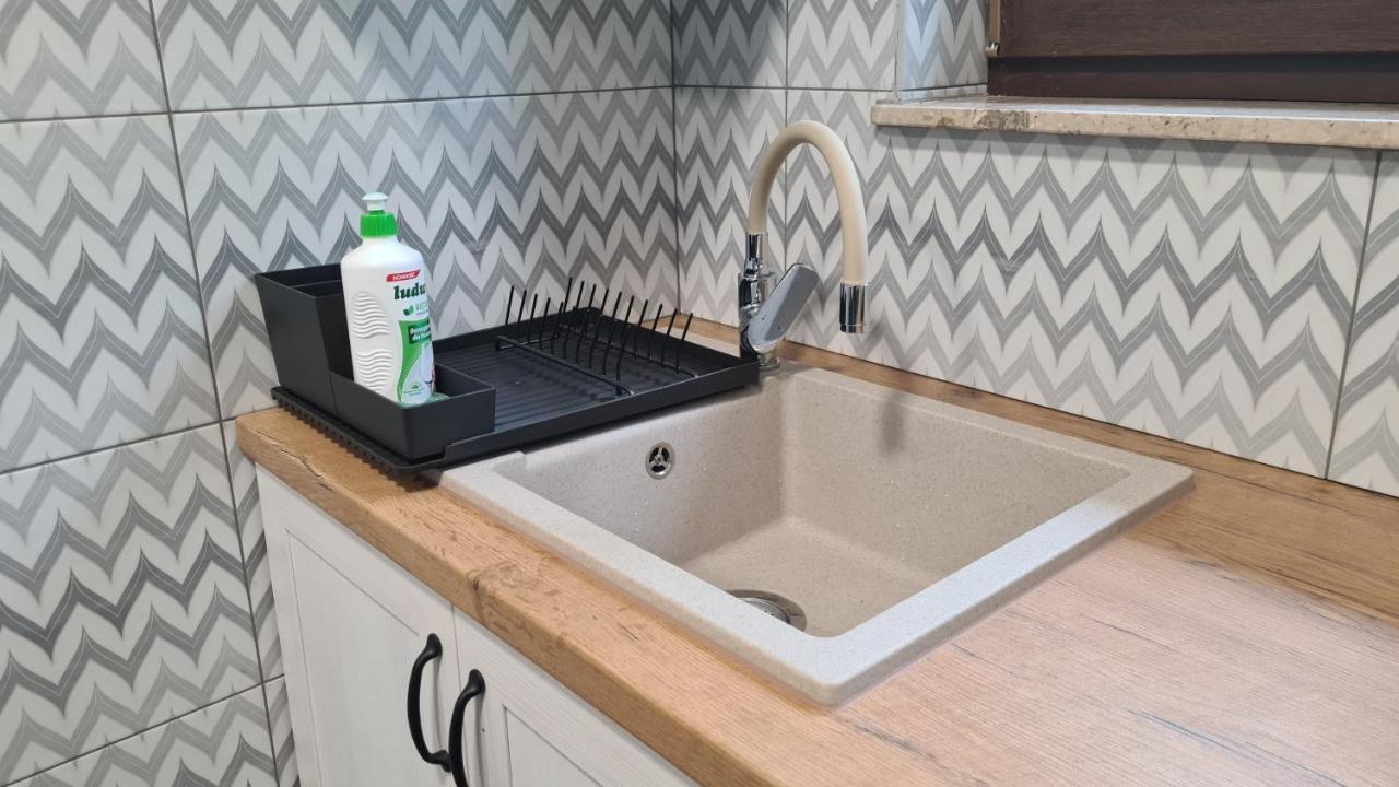 Urocze Apartamenty Na Wsi Goledzinow 外观 照片